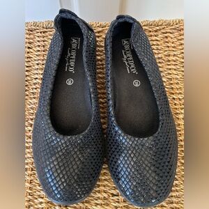 A’rcopedico Women’s L-15 Ballerina Shoe Reptile Look EU 39‎